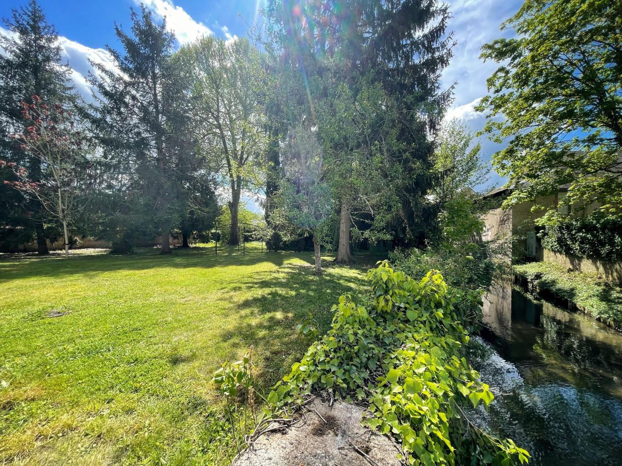 La Maison Voyage Bed And Breakfast 翁赞 外观 照片